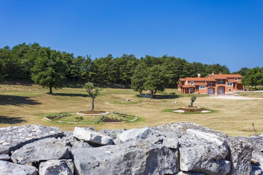 Apartments Matelici Divšići 외부 사진